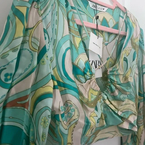 Stylish Multicolor Women's Top Size Large - Picture 7 of 12